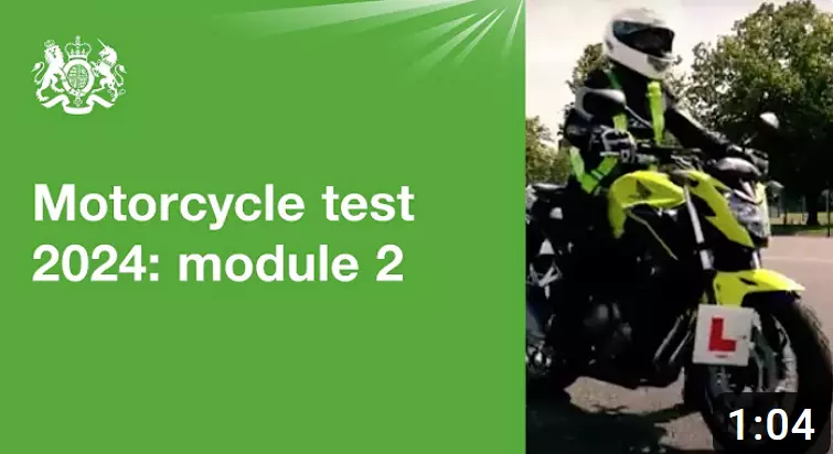 Jak wygląda egzamin praktyczny na motocykl motor w UK?